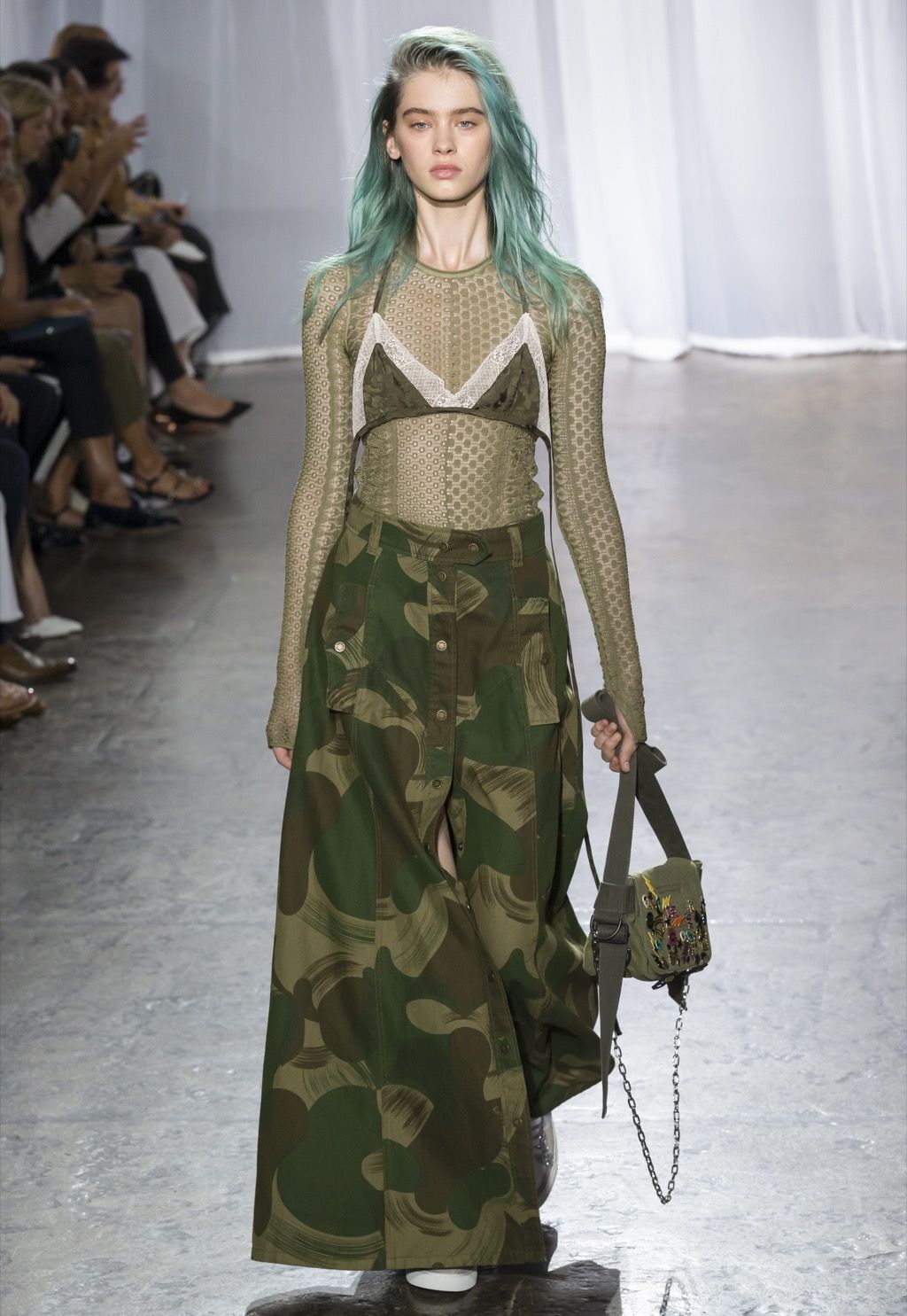 Zadig at voltaire camouflage na damit