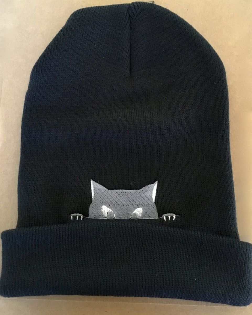 topi ski hitam dengan sulaman kucing, hadiah kucing