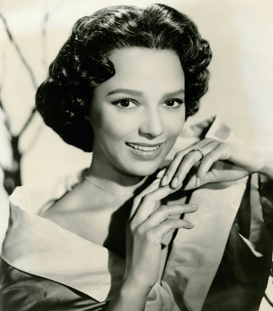 черно-бяла снимка на Дороти Dandridge