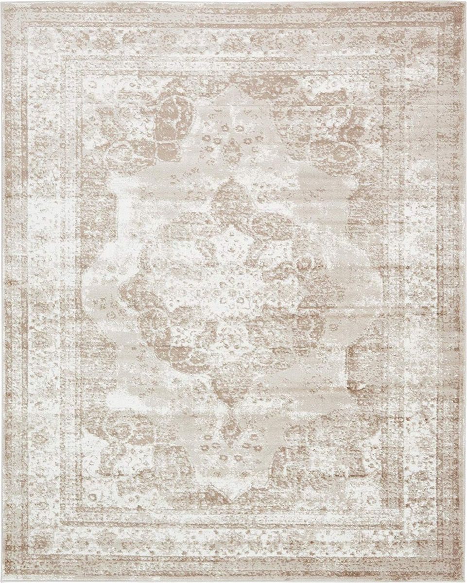 biały orientalny dywan, rustykalny wystrój wiejskiego domu