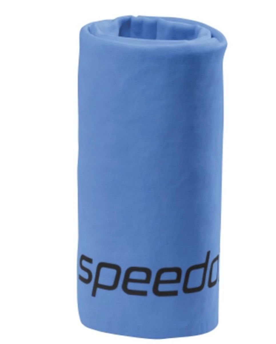 toalla deportiva azul speedo, compras de verano por menos de $ 100