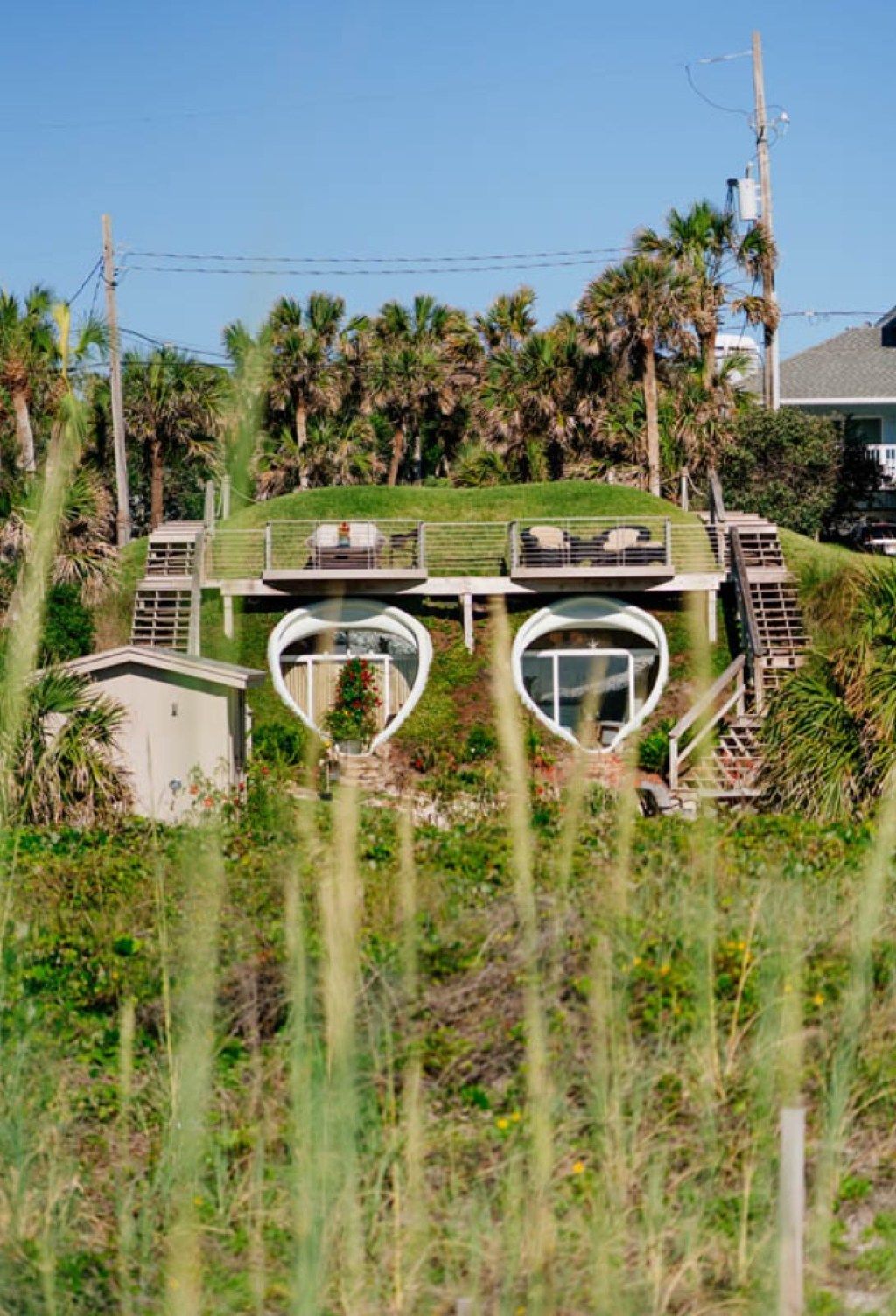 „Dune House“ Floridoje beprotiškiausi namai