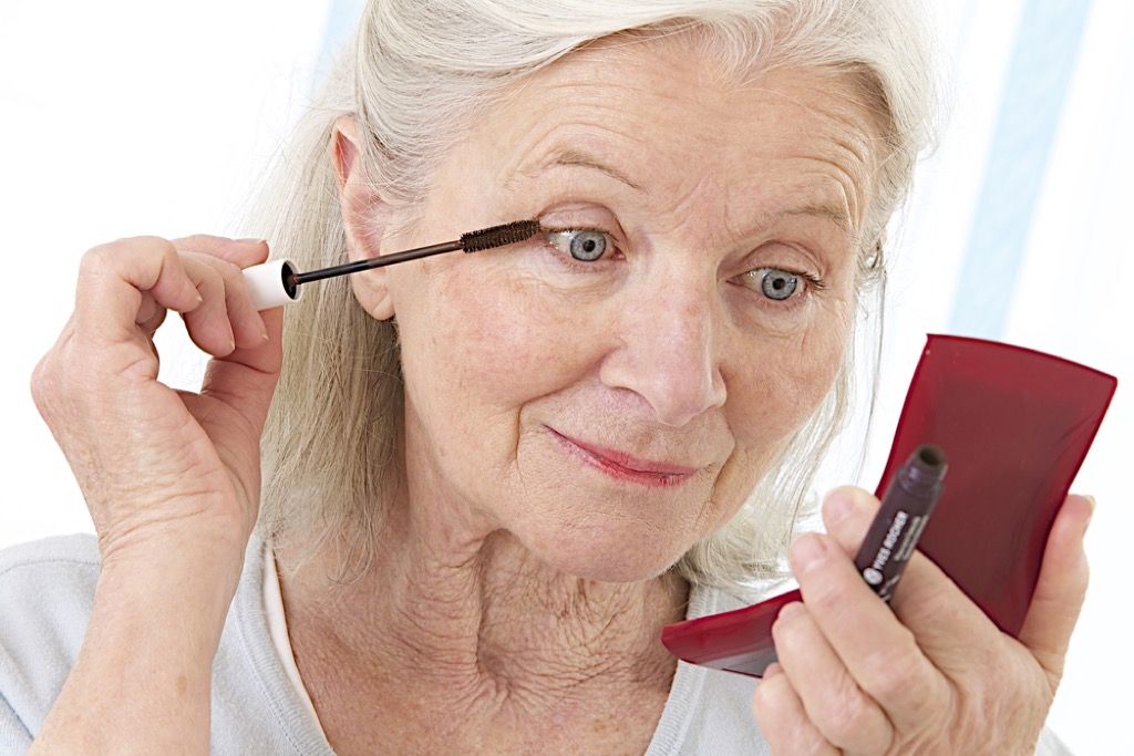трикове за грим на очите над 50, грим за възрастни жени