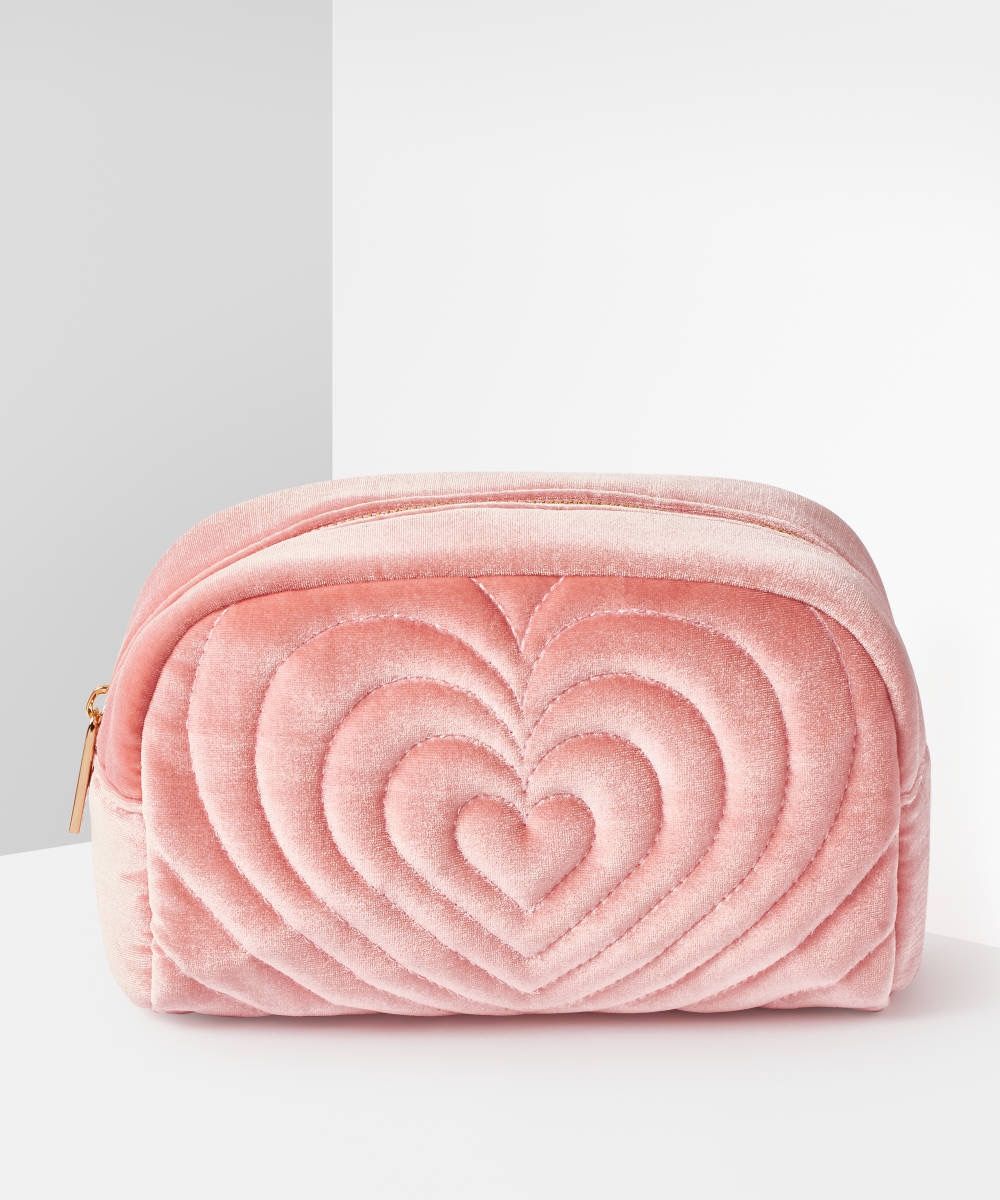 Geborduurde roze hartvormige tas
