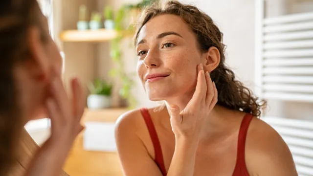 10 enkla sätt att få en glödande hud utan smink
