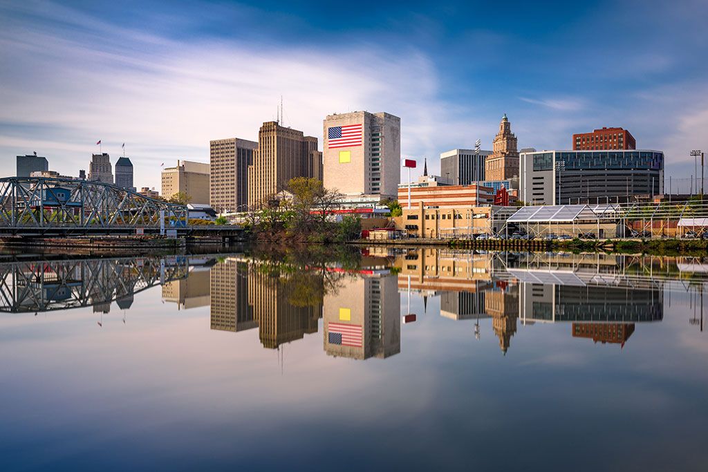 Newark, najpijaniji gradovi, najduža putovanja, najbolji ljubitelji sporta, bijedni gradovi