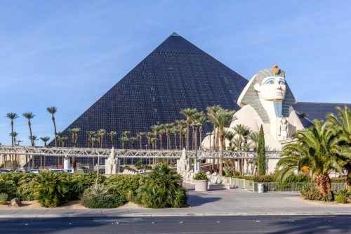   Luxorin lomakeskus ja kasino
