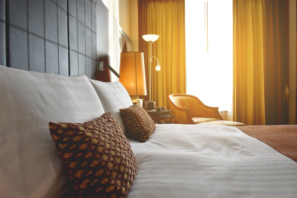 viešbučio kambario valymas yra kelionių paslaptis be streso