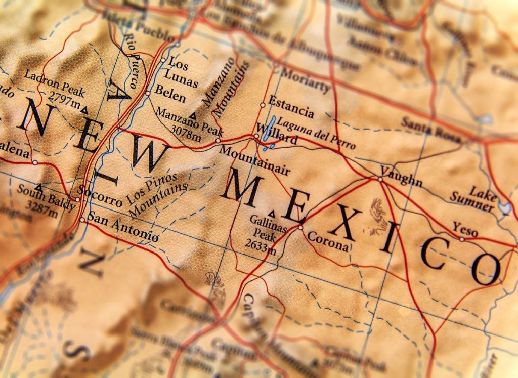 ニューメキシコの地理的地図は自然の驚異を述べています
