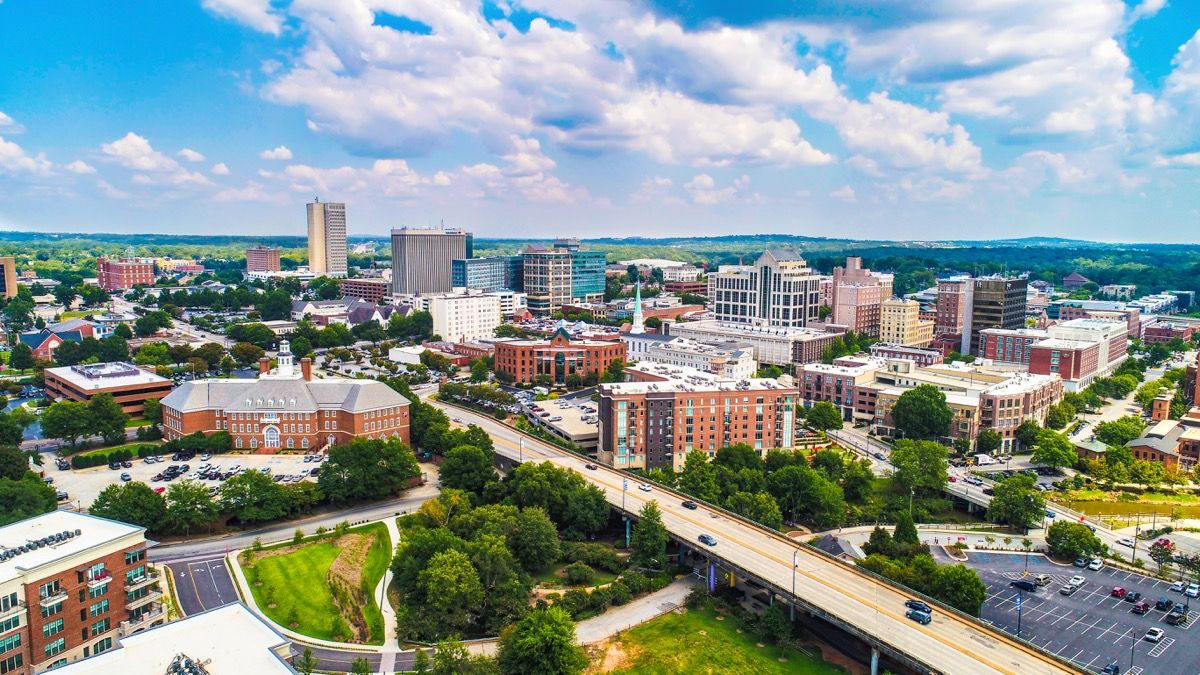 pogled iz zraka na centar grada Greenvillea u Južnoj Karolini