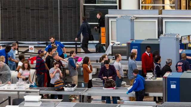 TSA laseb lõpuks reisijatel seda teha, alustades kohe