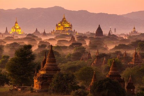 pagodas میانمار میں ایک عالمی ثقافتی ورثہ ہے