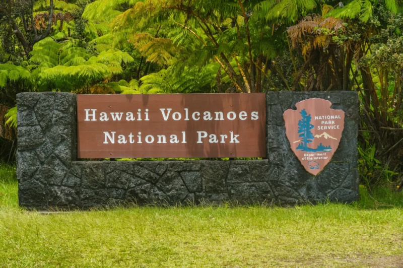   sinal do parque nacional dos vulcões do havaí
