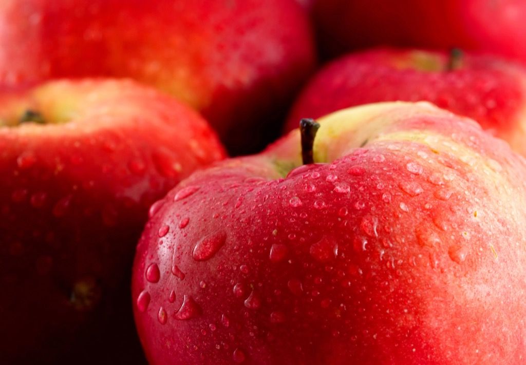 Apples Foods que os médicos evitam durante as viagens