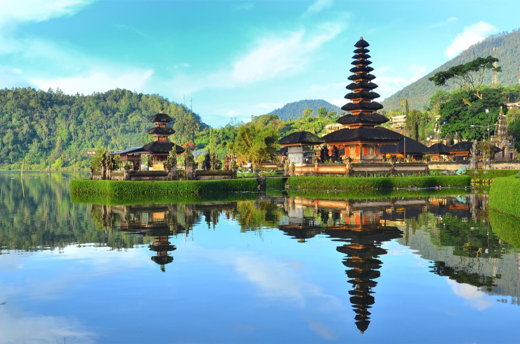 Bali Indonesian maagiset saaret