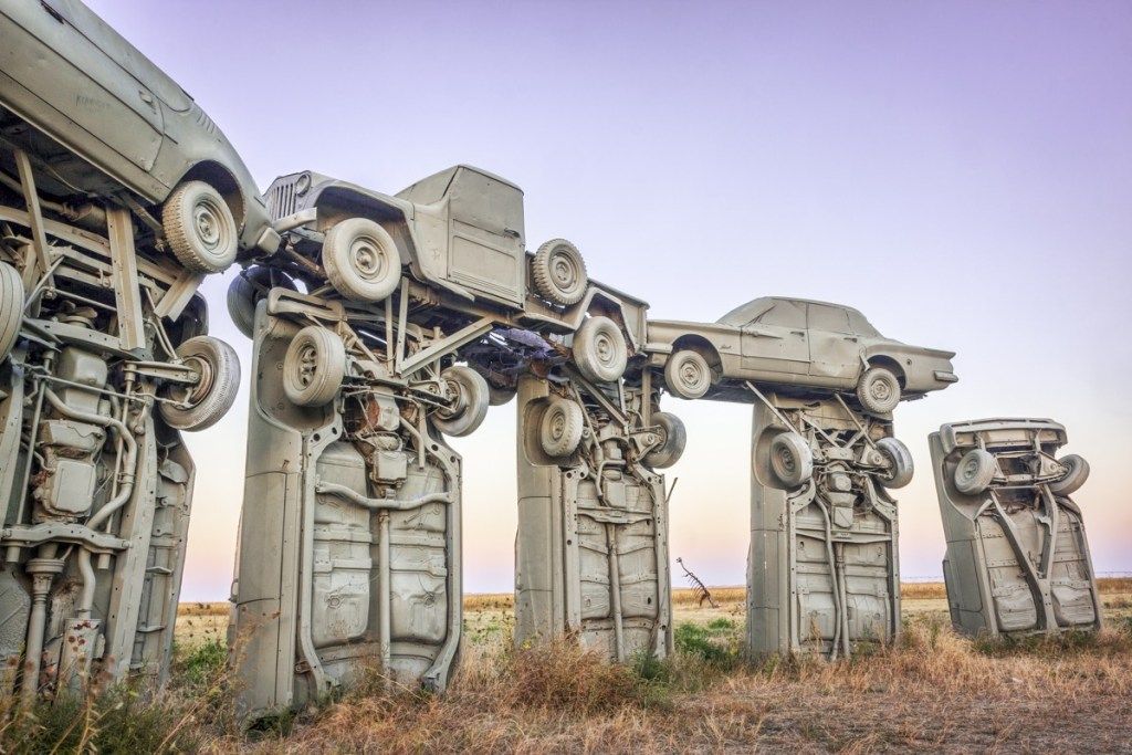 carhenge car скулптура в Небраска, странни държавни неща