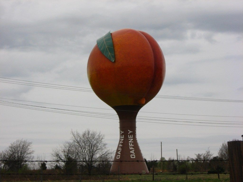 gaffney peach statue south carolina, iconiche foto di stato