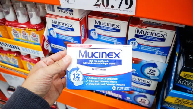 Mucinex wordt uit de apotheek gehaald, beweren verontwaardigde klanten