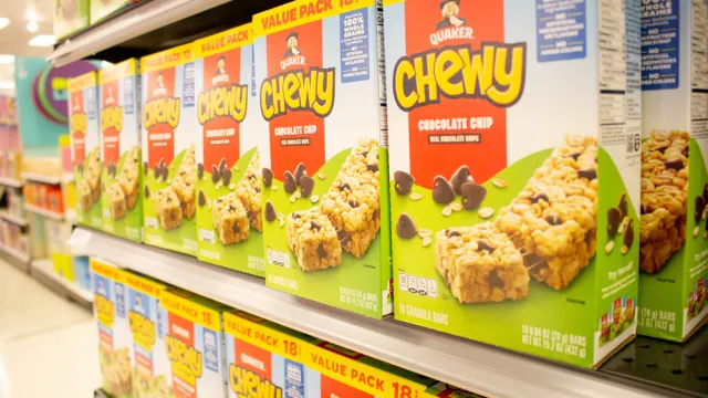 Quaker Oats rappelle des barres granola pour des salmonelles potentielles, prévient la FDA